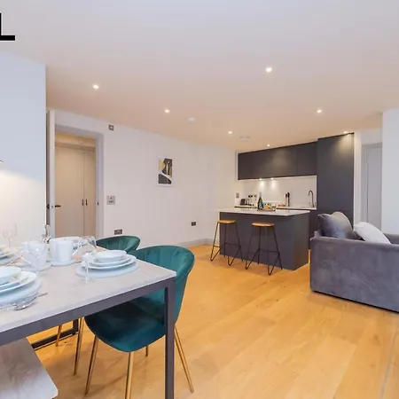 Open Plan 2 Bedroom Church Apartment With Free Parking Shrewsbury Exterior photo