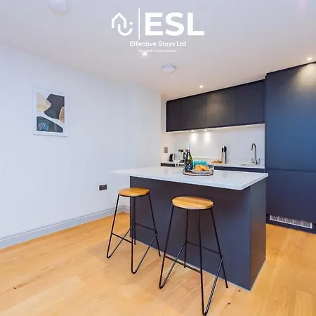Open Plan 2 Bedroom Church Apartment With Free Parking Shrewsbury Exterior photo